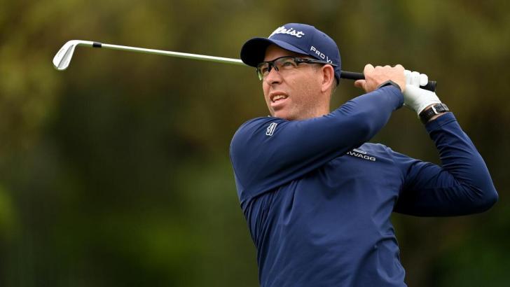 https://betting.betfair.com/golf/Oliver%20Bekker.jpg